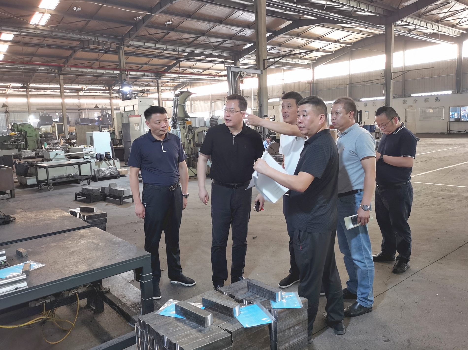 集團總裁柯建東蒞臨安徽柯力指導工作