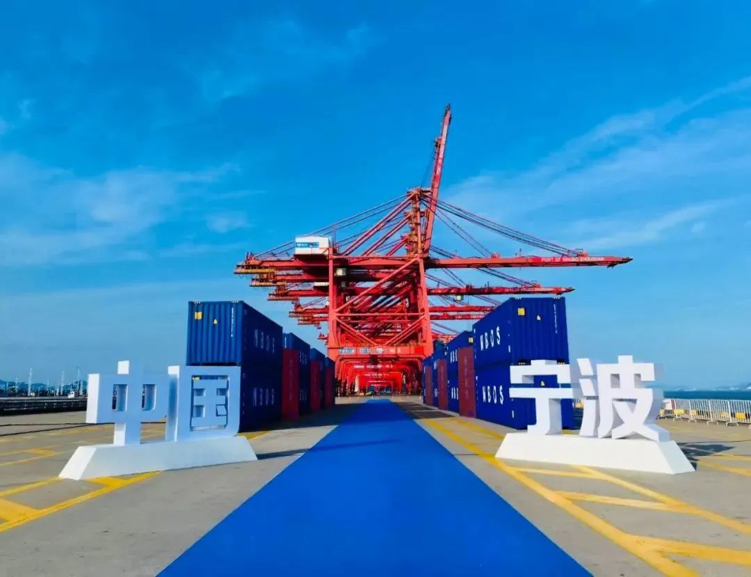 火炬手！柯力集團董事長柯建東先生為亞運會加油！